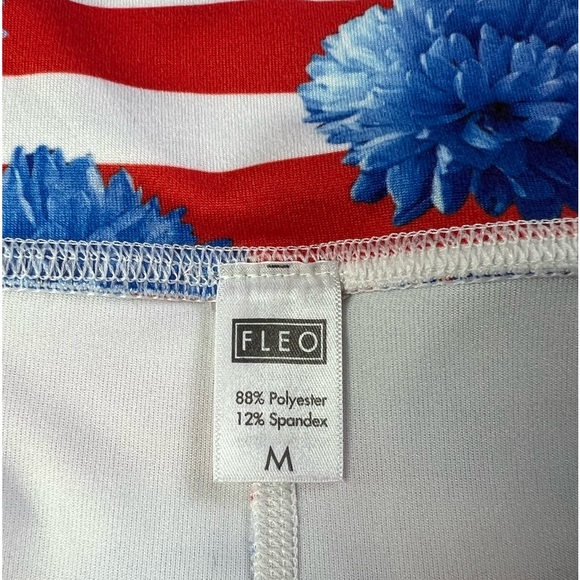 NWOT Fleo Stripes & Poms Shorts Red/White/Blue Size Medium - Picture 6 of 6
